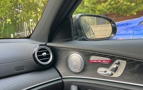 Mercedes-Benz E-Класс, 2020 год, 3 980 000 рублей, 9 фотография