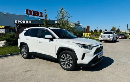 Toyota RAV4, 2022 год, 3 200 000 рублей, 3 фотография