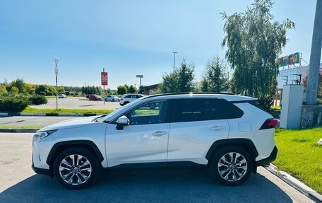 Toyota RAV4, 2022 год, 3 200 000 рублей, 16 фотография