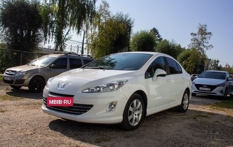 Peugeot 408 I рестайлинг, 2014 год, 689 000 рублей, 3 фотография