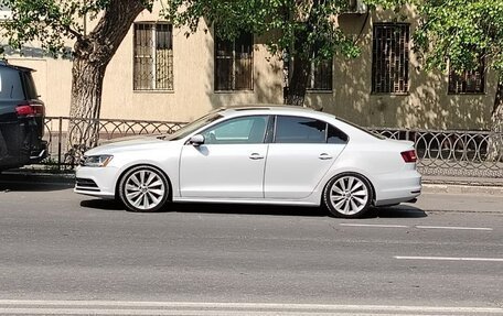 Volkswagen Jetta VI, 2016 год, 1 250 000 рублей, 1 фотография