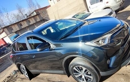 Toyota RAV4, 2015 год, 1 790 000 рублей, 1 фотография