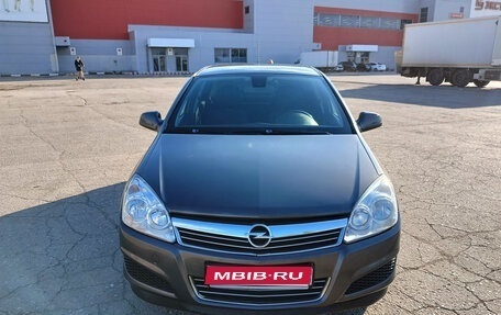 Opel Astra H, 2011 год, 750 000 рублей, 1 фотография