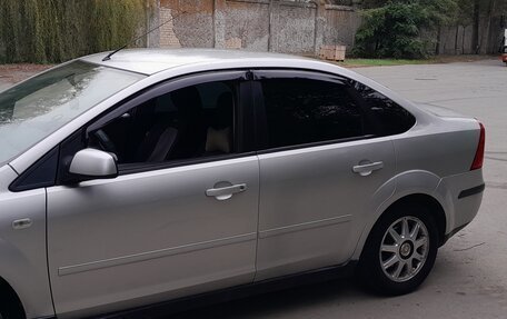 Ford Focus II рестайлинг, 2005 год, 5 фотография