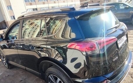 Toyota RAV4, 2015 год, 1 790 000 рублей, 5 фотография