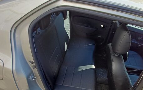 Renault Logan II, 2015 год, 650 000 рублей, 9 фотография