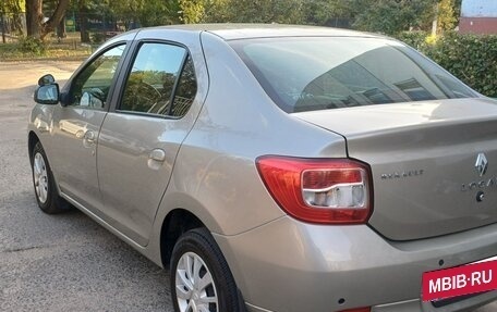 Renault Logan II, 2015 год, 650 000 рублей, 4 фотография