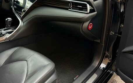 Toyota Camry, 2019 год, 2 850 000 рублей, 18 фотография