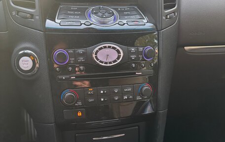 Infiniti QX70, 2017 год, 3 600 000 рублей, 7 фотография