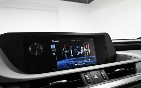 Lexus ES VII, 2018 год, 2 745 000 рублей, 18 фотография