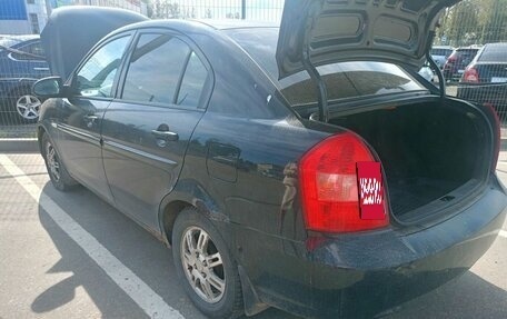 Hyundai Verna II, 2007 год, 395 000 рублей, 2 фотография