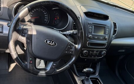 KIA Sorento II рестайлинг, 2014 год, 1 565 000 рублей, 13 фотография