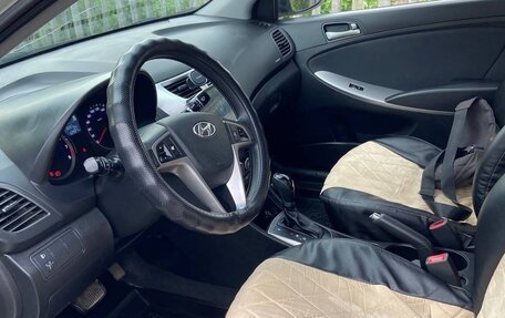 Hyundai Solaris II рестайлинг, 2016 год, 1 100 000 рублей, 4 фотография