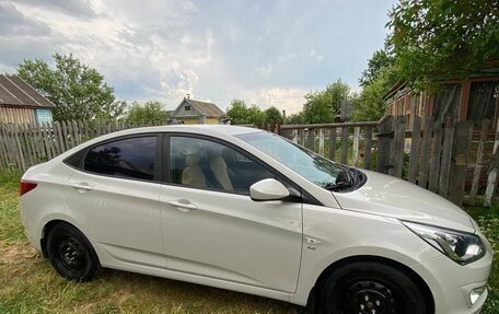 Hyundai Solaris II рестайлинг, 2016 год, 1 100 000 рублей, 7 фотография