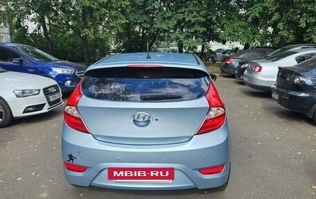 Hyundai Solaris II рестайлинг, 2011 год, 660 000 рублей, 4 фотография