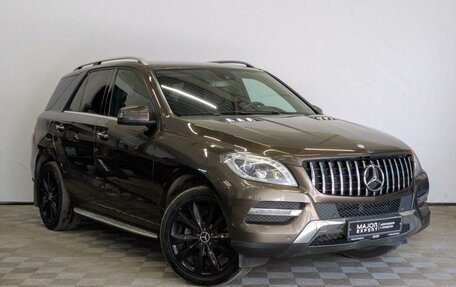 Mercedes-Benz M-Класс, 2013 год, 2 350 000 рублей, 3 фотография