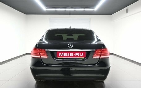 Mercedes-Benz E-Класс, 2013 год, 2 090 000 рублей, 4 фотография