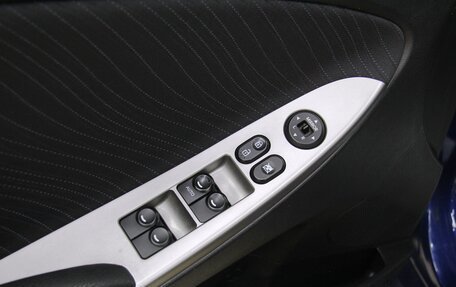 Hyundai Solaris II рестайлинг, 2015 год, 998 000 рублей, 19 фотография