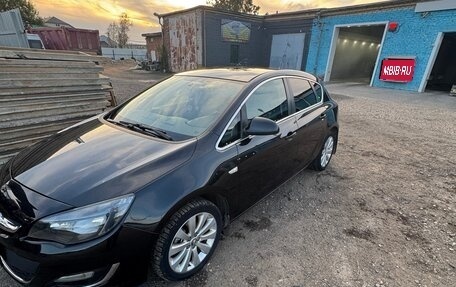 Opel Astra J, 2015 год, 930 000 рублей, 1 фотография