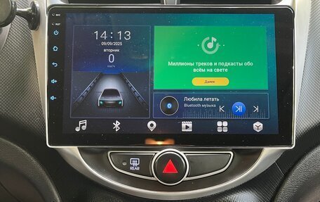 Hyundai Solaris II рестайлинг, 2012 год, 655 000 рублей, 20 фотография