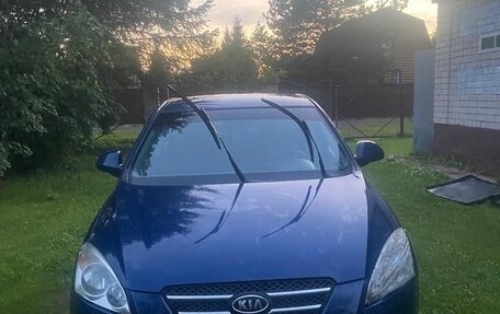 KIA cee'd I рестайлинг, 2008 год, 375 000 рублей, 1 фотография