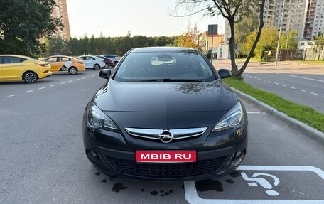 Opel Astra J, 2013 год, 925 000 рублей, 1 фотография