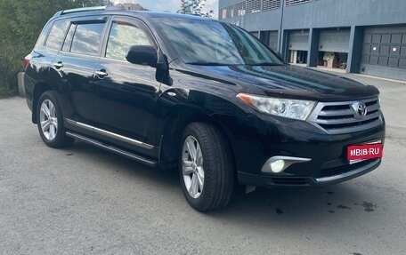 Toyota Highlander III, 2012 год, 2 200 000 рублей, 1 фотография
