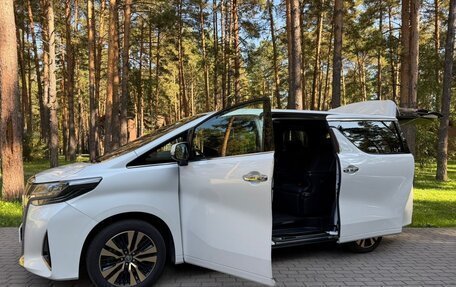 Toyota Alphard III, 2019 год, 6 300 000 рублей, 4 фотография