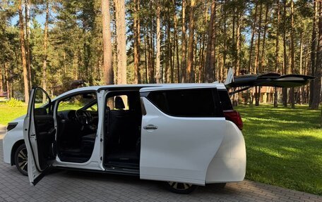 Toyota Alphard III, 2019 год, 6 300 000 рублей, 8 фотография