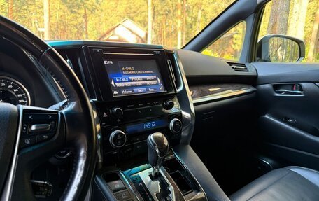 Toyota Alphard III, 2019 год, 6 300 000 рублей, 13 фотография