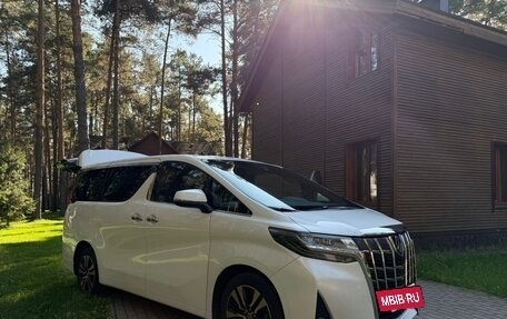 Toyota Alphard III, 2019 год, 6 300 000 рублей, 6 фотография