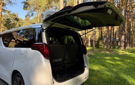 Toyota Alphard III, 2019 год, 6 300 000 рублей, 9 фотография