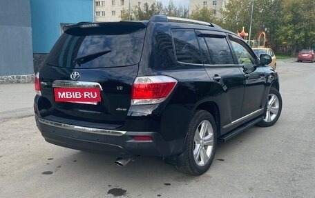 Toyota Highlander III, 2012 год, 2 200 000 рублей, 2 фотография