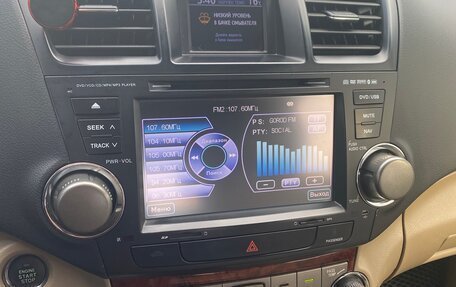 Toyota Highlander III, 2012 год, 2 200 000 рублей, 6 фотография