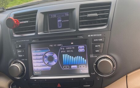Toyota Highlander III, 2012 год, 2 200 000 рублей, 11 фотография