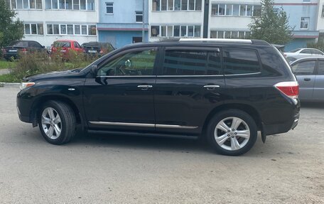 Toyota Highlander III, 2012 год, 2 200 000 рублей, 25 фотография
