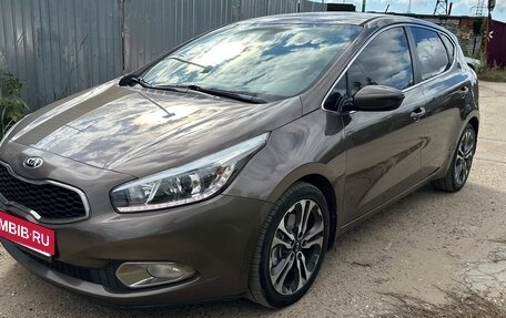 KIA cee'd III, 2013 год, 1 100 000 рублей, 2 фотография