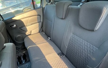 Renault Logan II, 2018 год, 750 000 рублей, 16 фотография