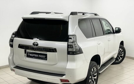 Toyota Land Cruiser Prado 150 рестайлинг 2, 2021 год, 6 185 000 рублей, 9 фотография