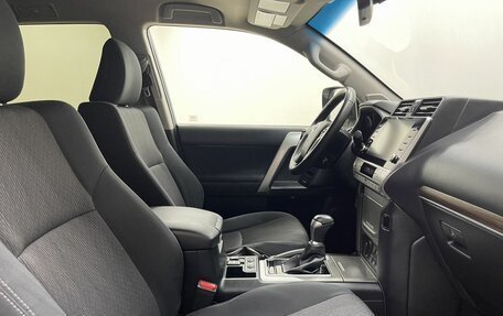 Toyota Land Cruiser Prado 150 рестайлинг 2, 2021 год, 6 185 000 рублей, 12 фотография