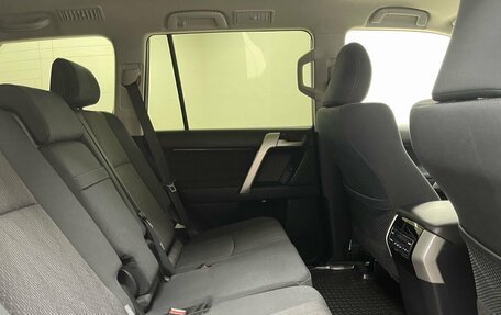 Toyota Land Cruiser Prado 150 рестайлинг 2, 2021 год, 6 185 000 рублей, 13 фотография
