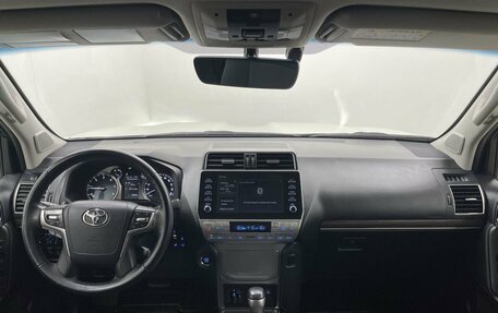 Toyota Land Cruiser Prado 150 рестайлинг 2, 2021 год, 6 185 000 рублей, 21 фотография
