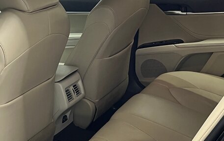 Toyota Camry, 2019 год, 3 189 000 рублей, 9 фотография