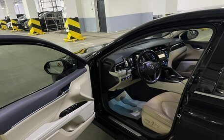 Toyota Camry, 2019 год, 3 189 000 рублей, 32 фотография