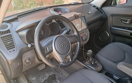 KIA Soul I рестайлинг, 2011 год, 800 000 рублей, 2 фотография