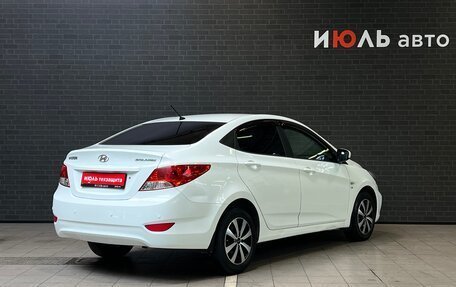 Hyundai Solaris II рестайлинг, 2011 год, 740 000 рублей, 5 фотография