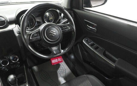 Suzuki Swift V, 2018 год, 1 349 000 рублей, 11 фотография