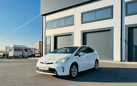 Toyota Prius, 2012 год, 1 279 000 рублей, 2 фотография