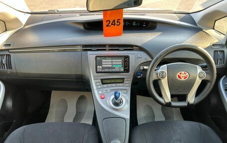 Toyota Prius, 2012 год, 1 279 000 рублей, 16 фотография