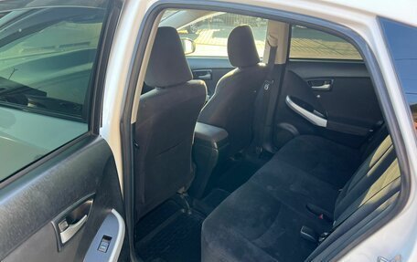 Toyota Prius, 2012 год, 1 279 000 рублей, 18 фотография
